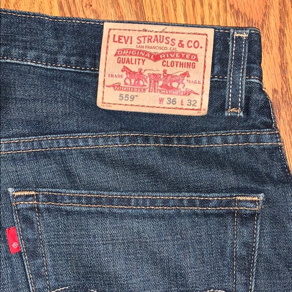 Levi Jeans - Picture 6 of 9